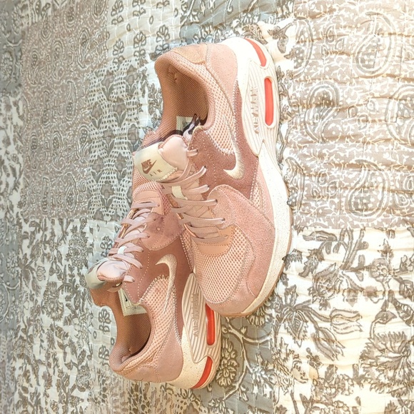 Nike Shoes - Woman's Nike Air Max Excee Rose whisper pink, Size-7.